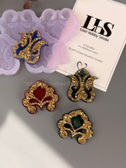 B78 Mold for keychains, brooches and decorations Flowers ornament – image 2