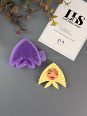 B104 Silicone mold for brooch Girl in a headscarf – image 3
