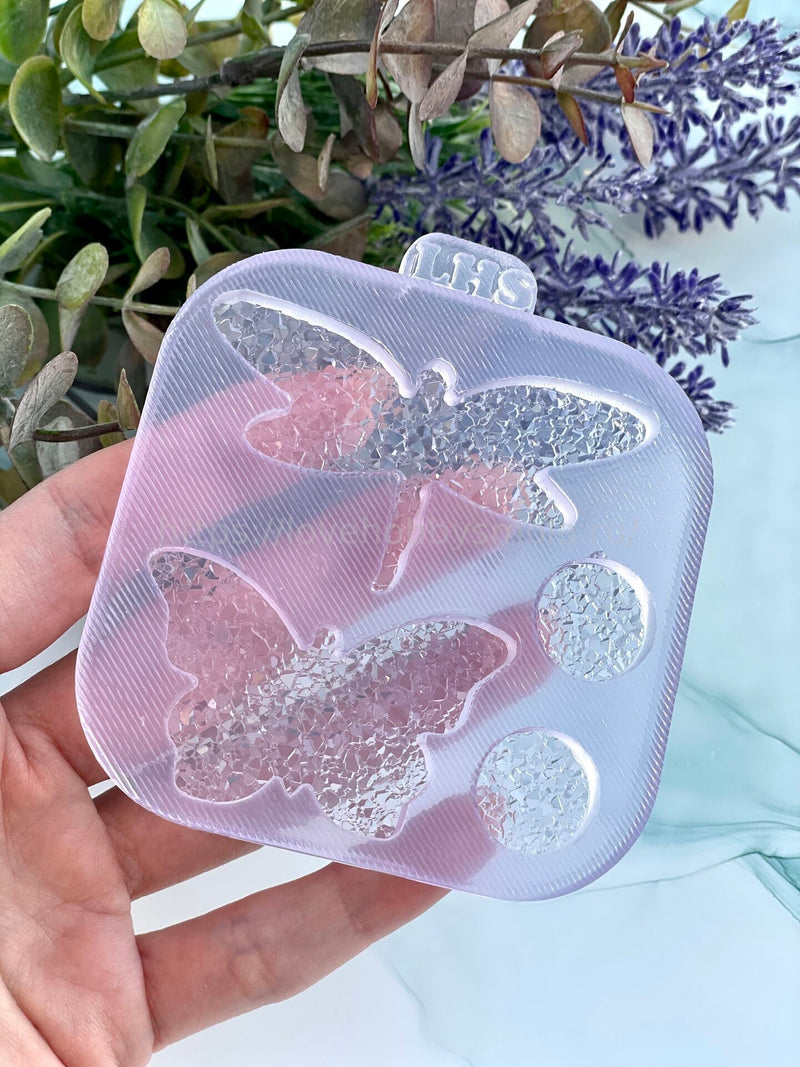 B16 Silicone mold for brooches and jewelry in the shape of a Dragonfly and a butterfly – image 7