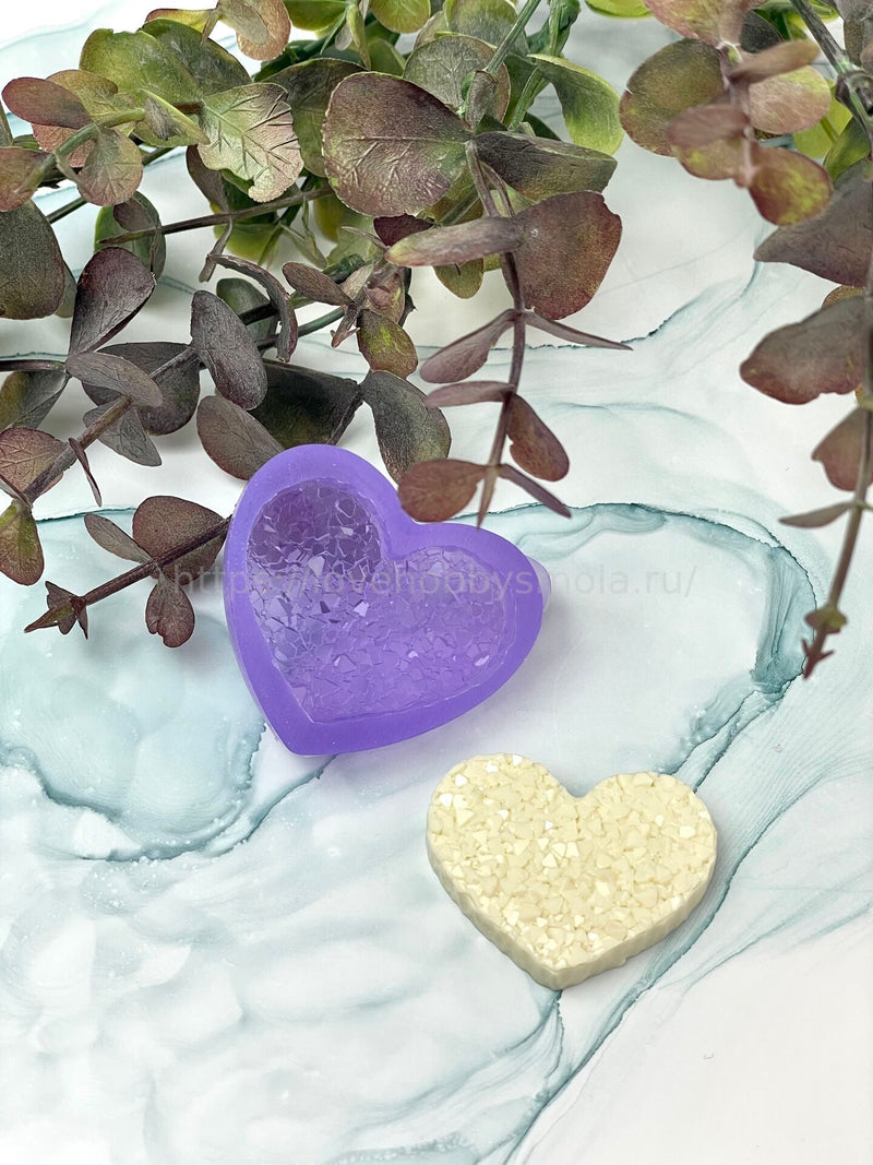 B01 Mini heart shaped silicone mold for epoxy resin – image 5