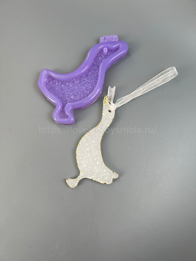 MC35 Silicone mold for Christmas tree decorations in the shape of a Goose – image 4