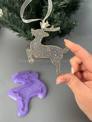 MC34 Silicone mold in the shape of a Deer Christmas tree toy – image 4