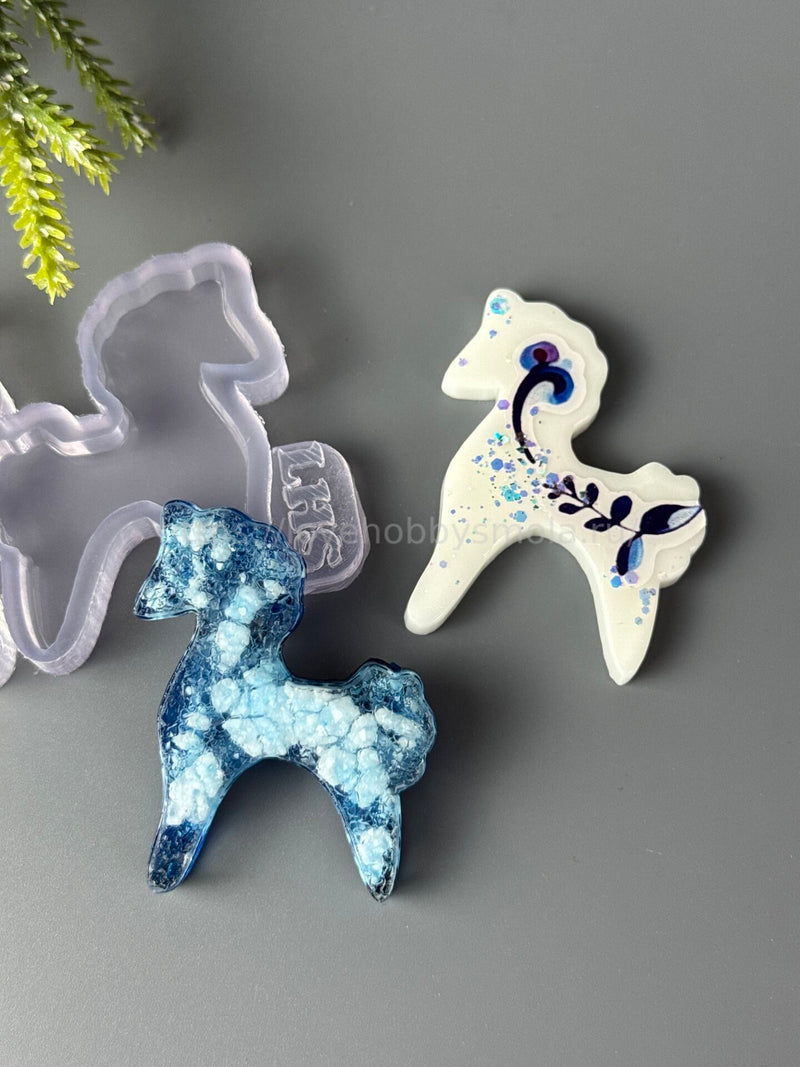 B59 Mold for keychains and brooches Horse 2 pcs – image 1