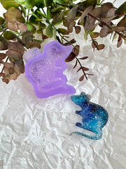 B36 Silicone mold for brooches in the shape of a Rat – image 1