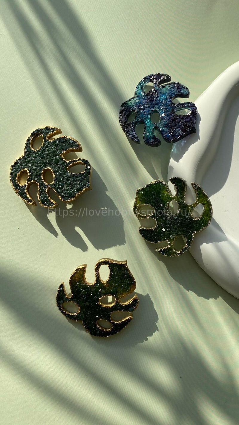 B26 Silicone mold in the shape of a Monstera leaf – image 2