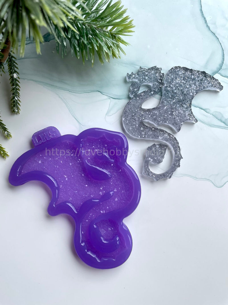 B41 Silicone mold in the shape of a Dragon – image 4
