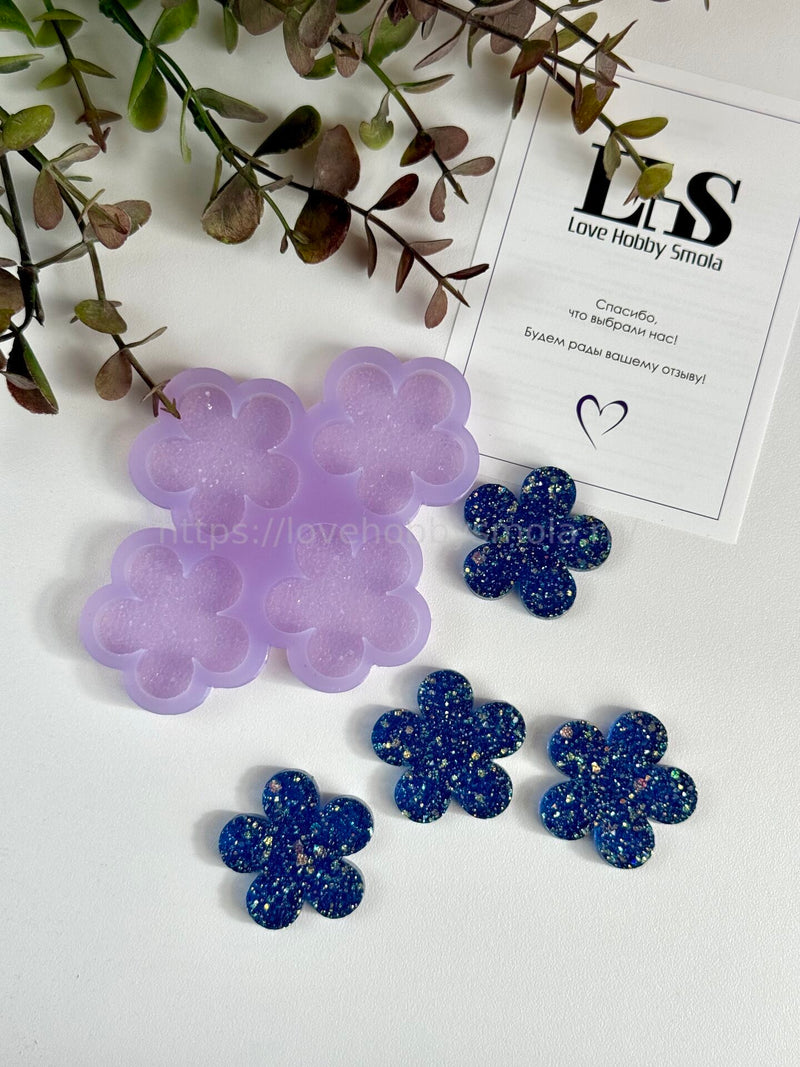 B51 Silicone mold for brooches in the shape of Flowers – image 2