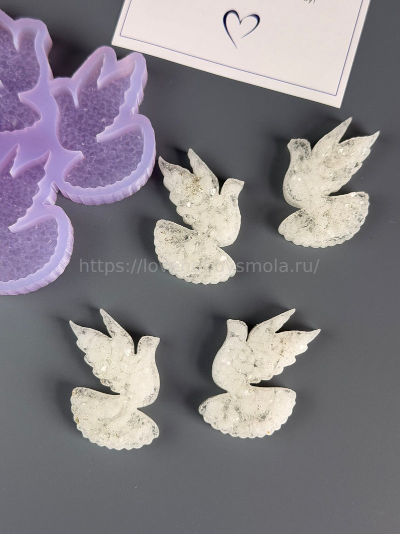 B70 Mold for keychains, brooches and jewelry Pigeons 4 pcs – image 4