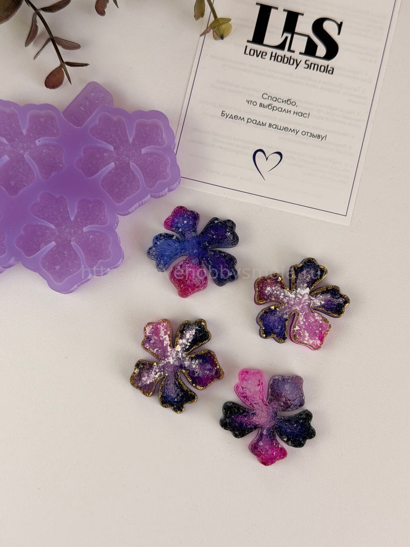 B68 Mold for keychains and brooches Lily 4 pcs – image 4