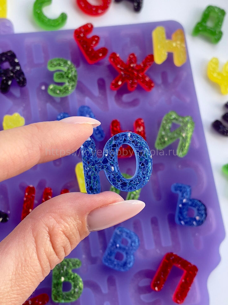 AC21 confectionery mold for chocolate and lollipops in the shape of a letter – image 5