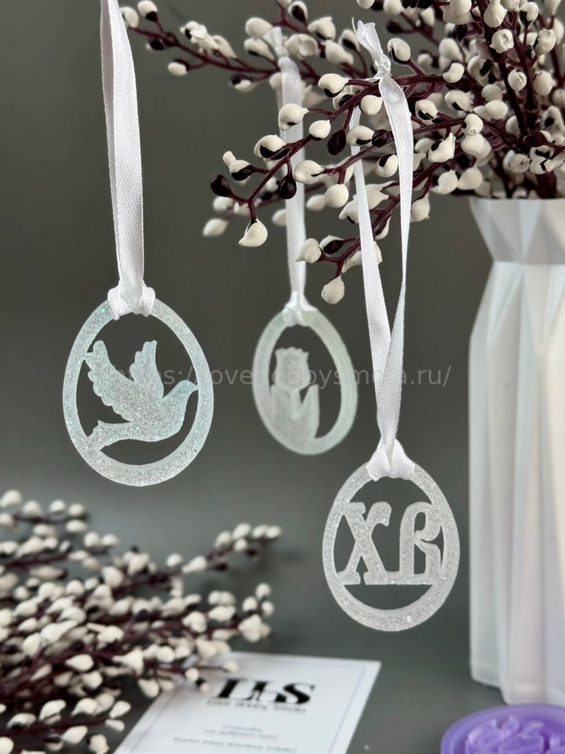 X06 Silicone Mold in the shape of an Easter tag – image 1