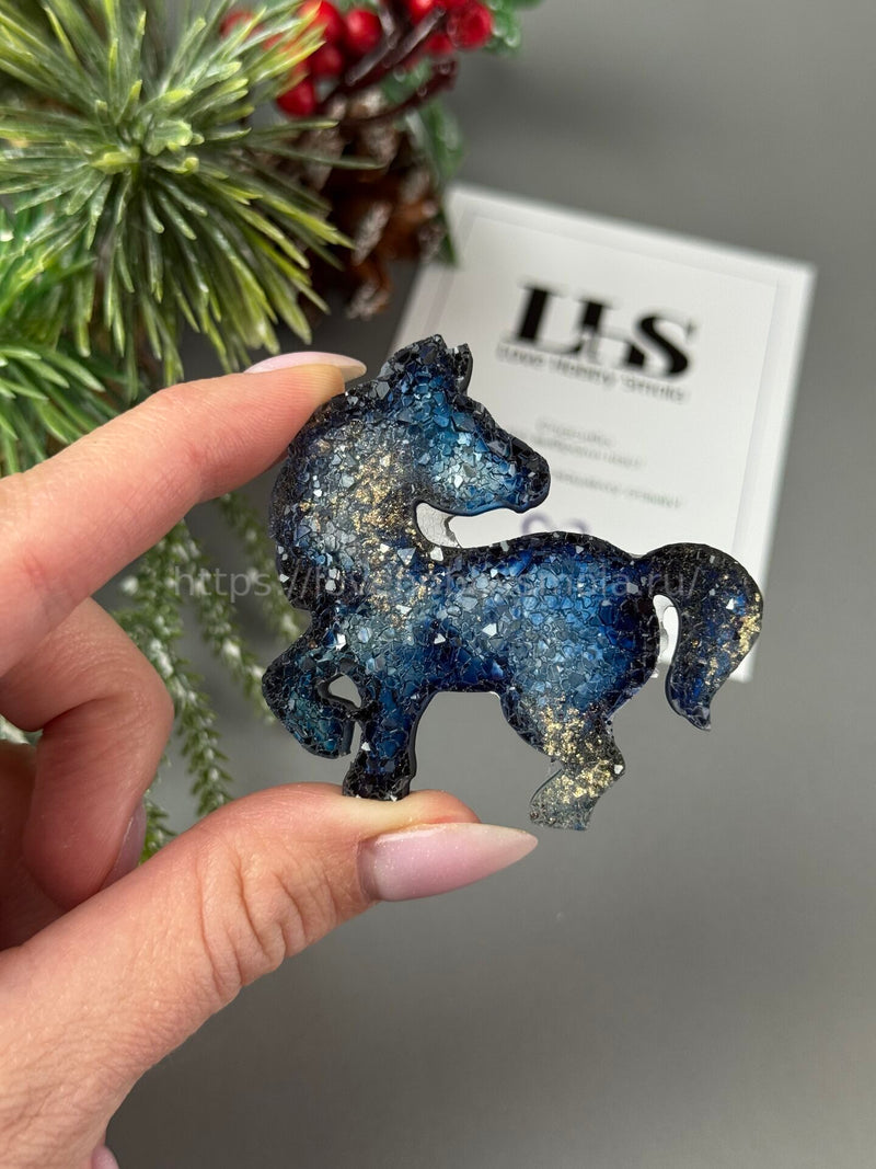 B37 Silicone mold for brooch in the shape of a Pony – image 4