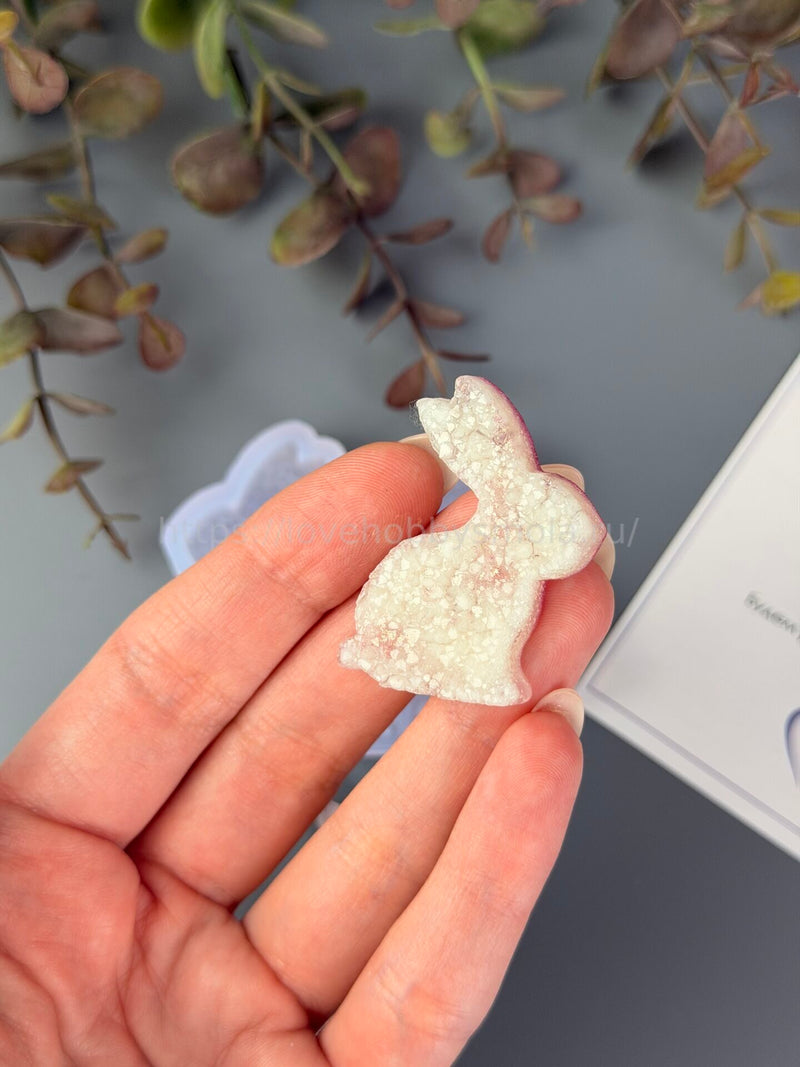 B75 Mold for keychains, brooches and jewelry Rabbits 2 pcs – image 3