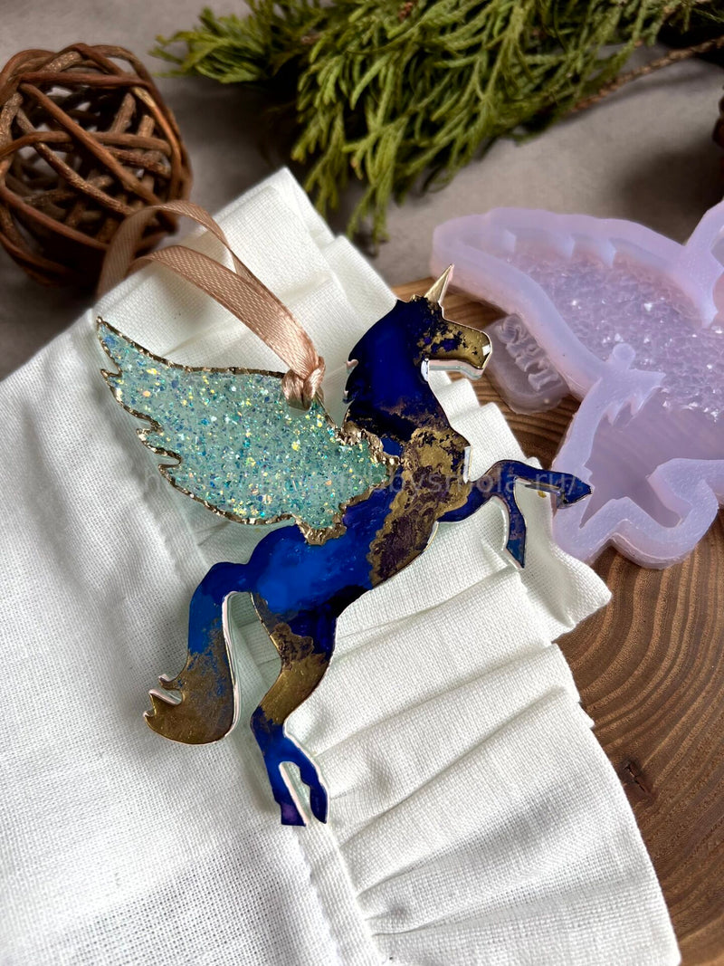 MC65 Unicorn shaped epoxy resin mold – image 5