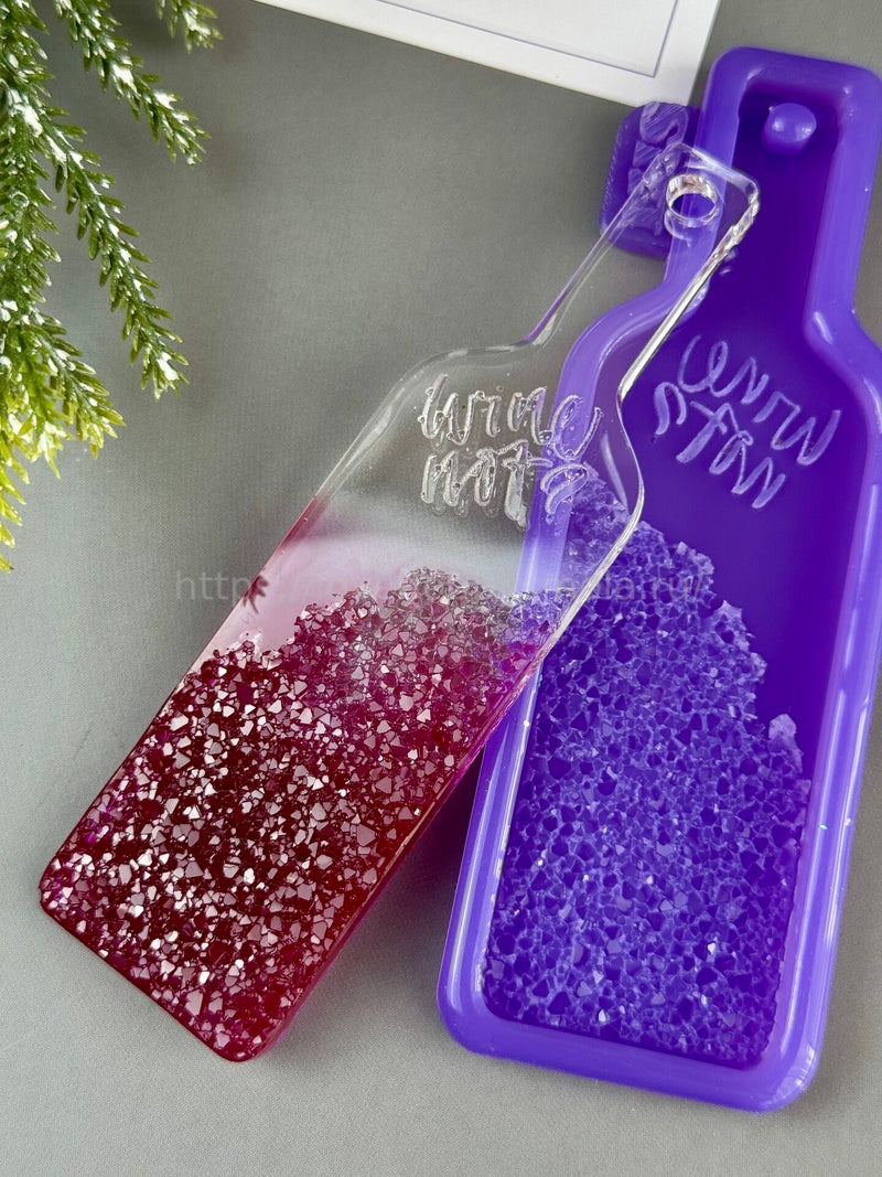 MC16 Silicone mold in the shape of a wine bottle – image 2