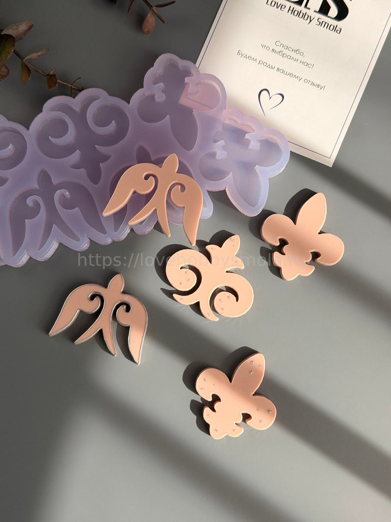 B90 Mold for keychains, brooches and jewelry Ornament 6 pcs – image 4