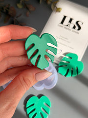 B91 Mold for keychains, brooches and decorations Monstera leaves 4 pcs – image 2