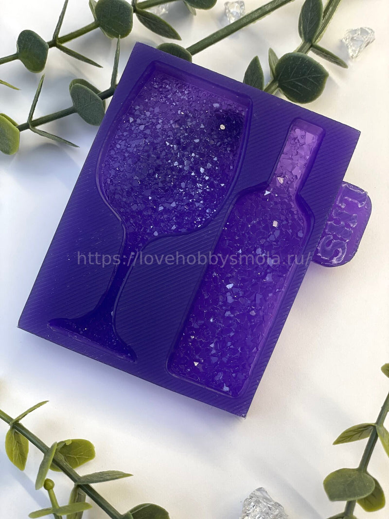 B08 Silicone mold in the shape of a glass – image 3