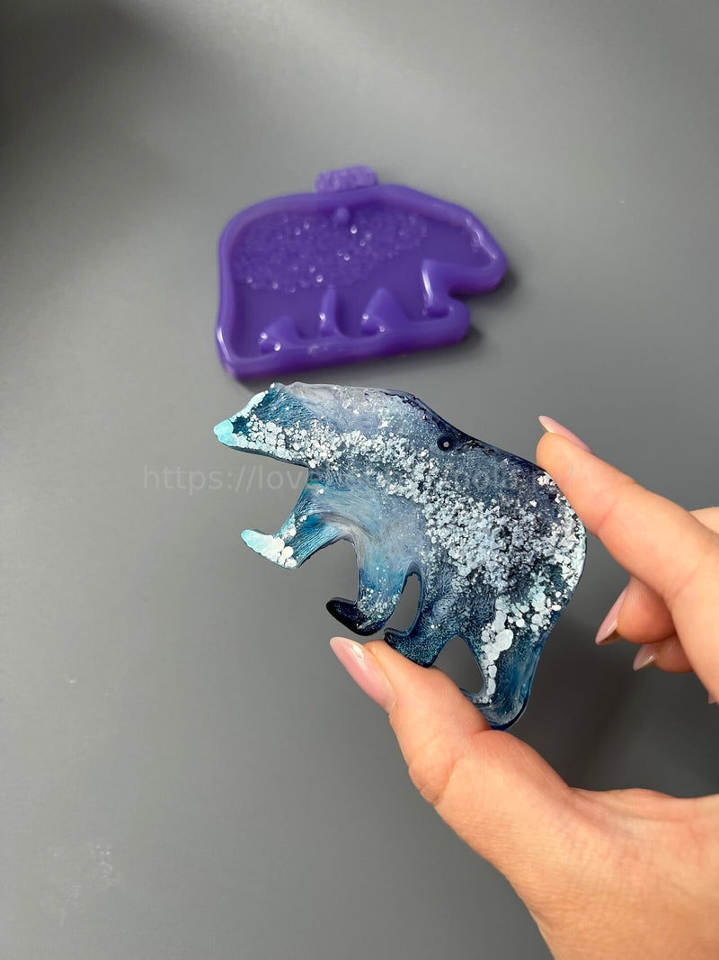 MC11 Silicone mold in the shape of a New Year's Bear – image 4