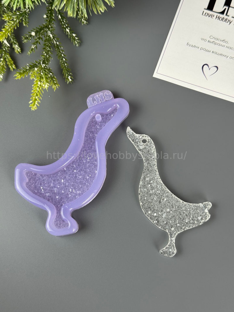 MC35 Silicone mold for Christmas tree decorations in the shape of a Goose – image 2