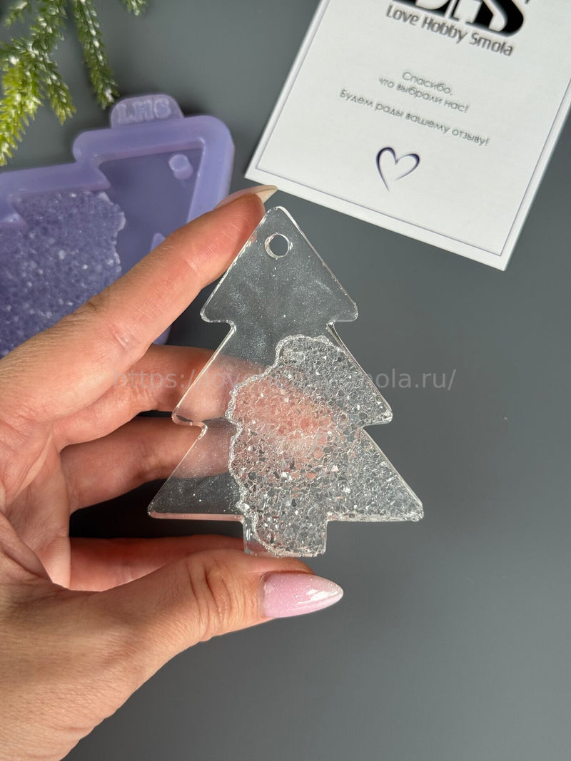HN-07 Silicone mold for resin in the shape of a Christmas tree – image 2