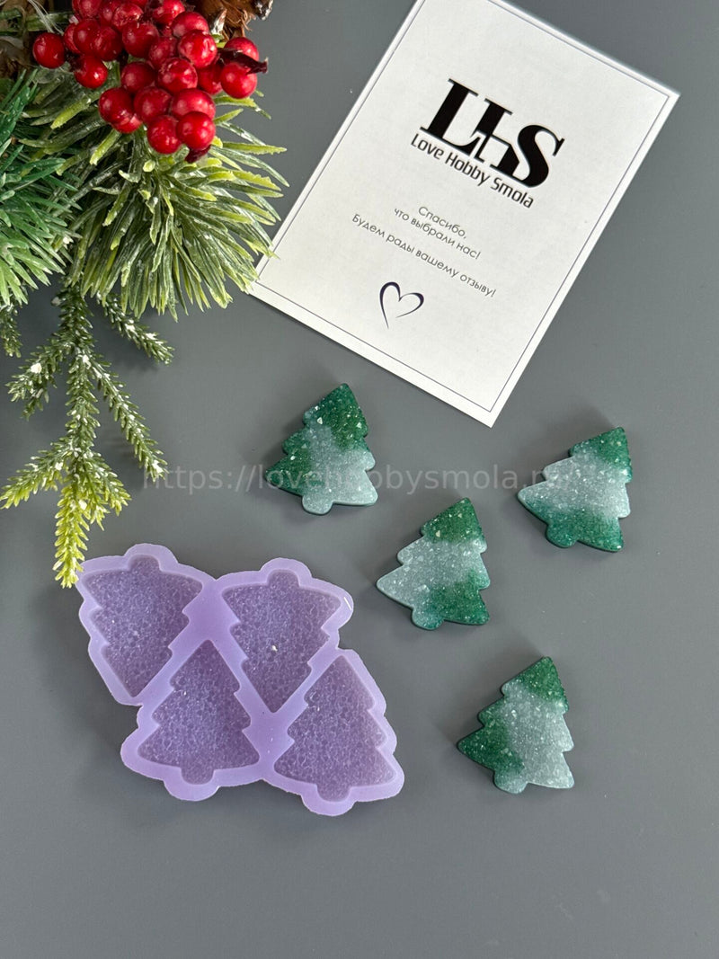 B58 Mold for Christmas tree keychains and brooches 4 pcs – image 4